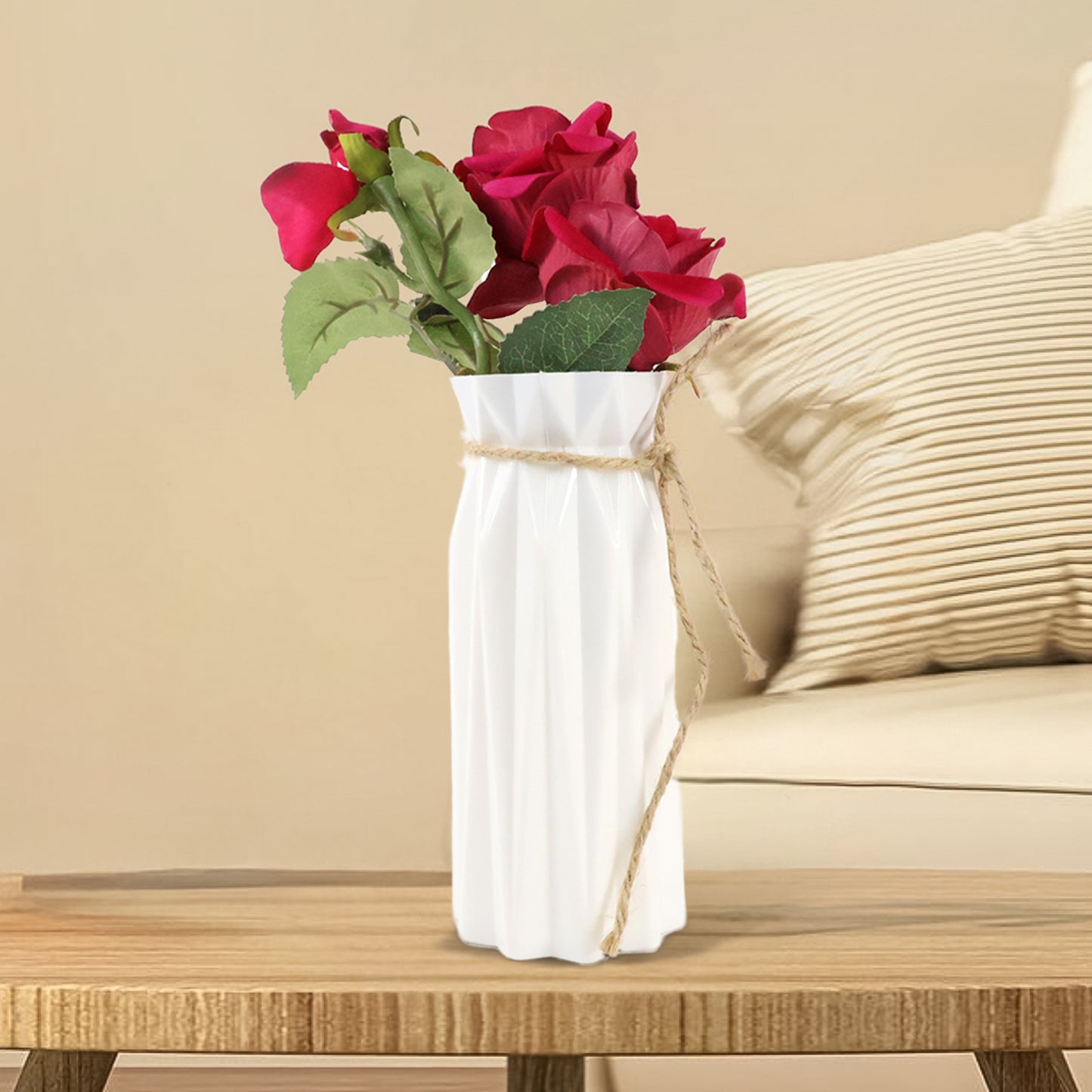 Plastic Vase / Pot - Elegant Design-Ideal Gift for Friends and Family (1 Pc)