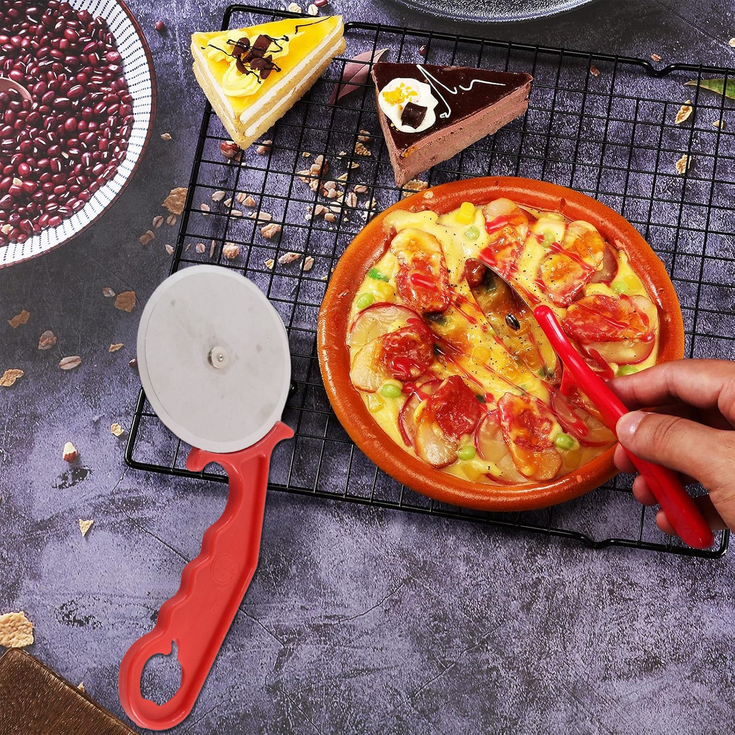 स्टेनलेस स्टील पिज्जा कटर / पेस्ट्री कटर / सैंडविच कटर