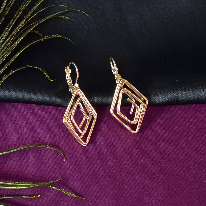 Diamound Shape Gold Plated Modern Design Earrings