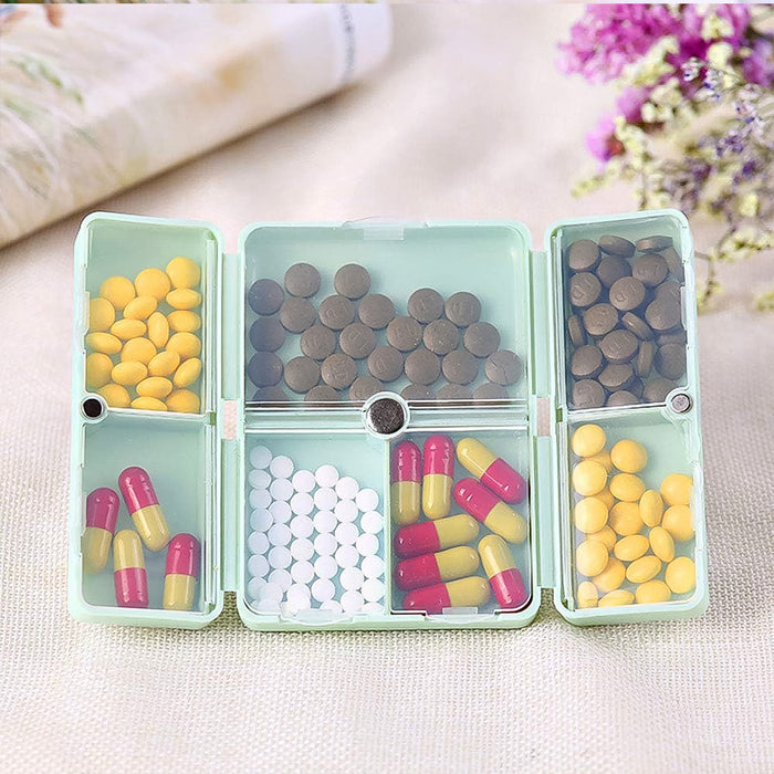 Magnetic Pill Organizer, 7 Compartments Portable Pill Case (1 Pc)