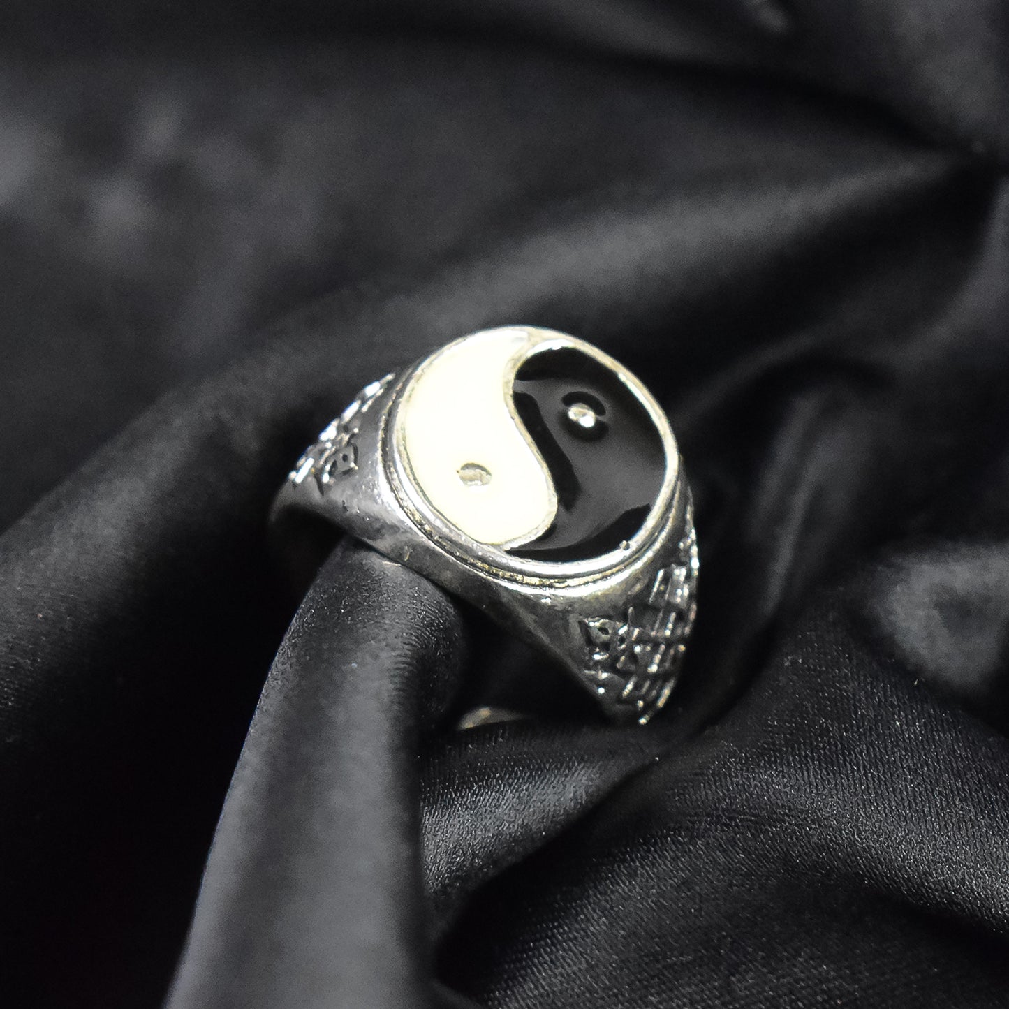 Stainless Steel Tai Chi Finger Ring Yin Yang Spinner Ring