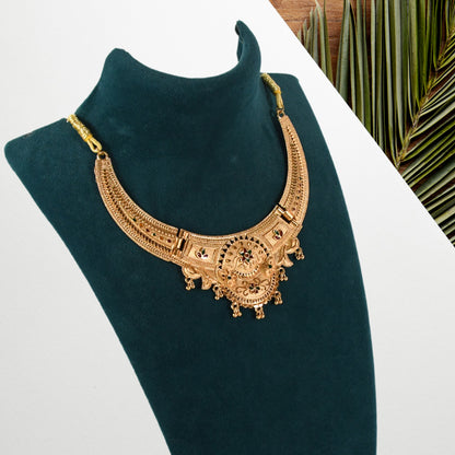 Elegant Gold-Plated Necklace Set