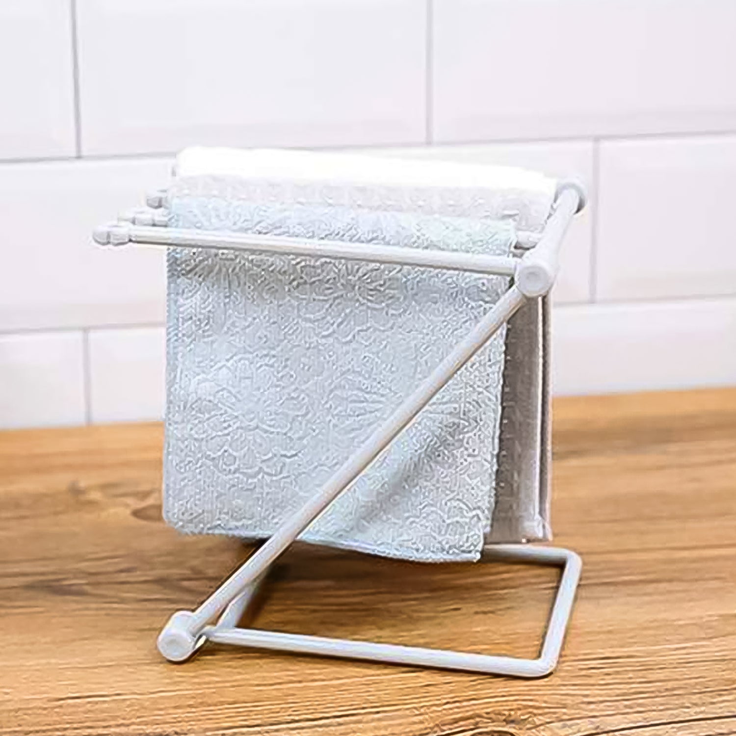 SpaceSaver Towel Stand