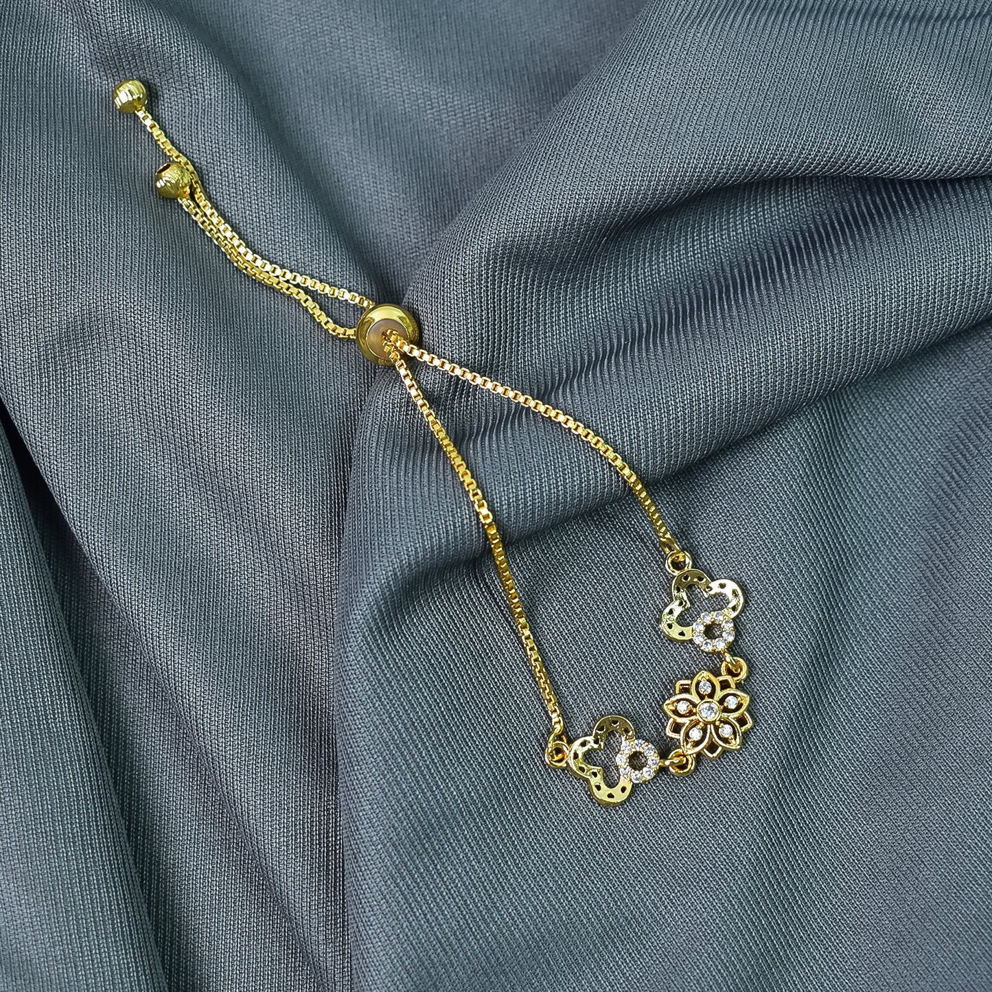 Delicate Gold Flower Bracelet