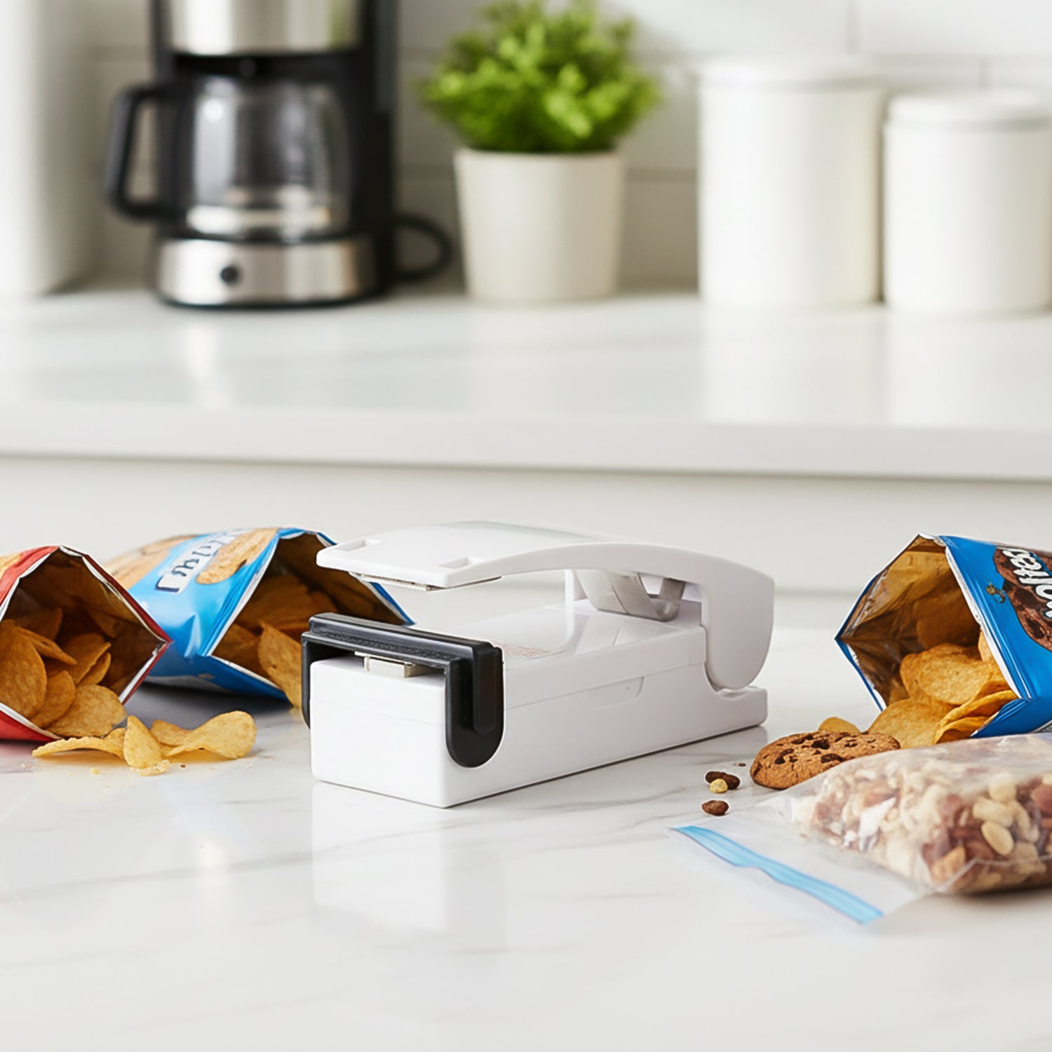 Portable Mini Heat Sealer Machine for Plastic Bags (1 Pc)