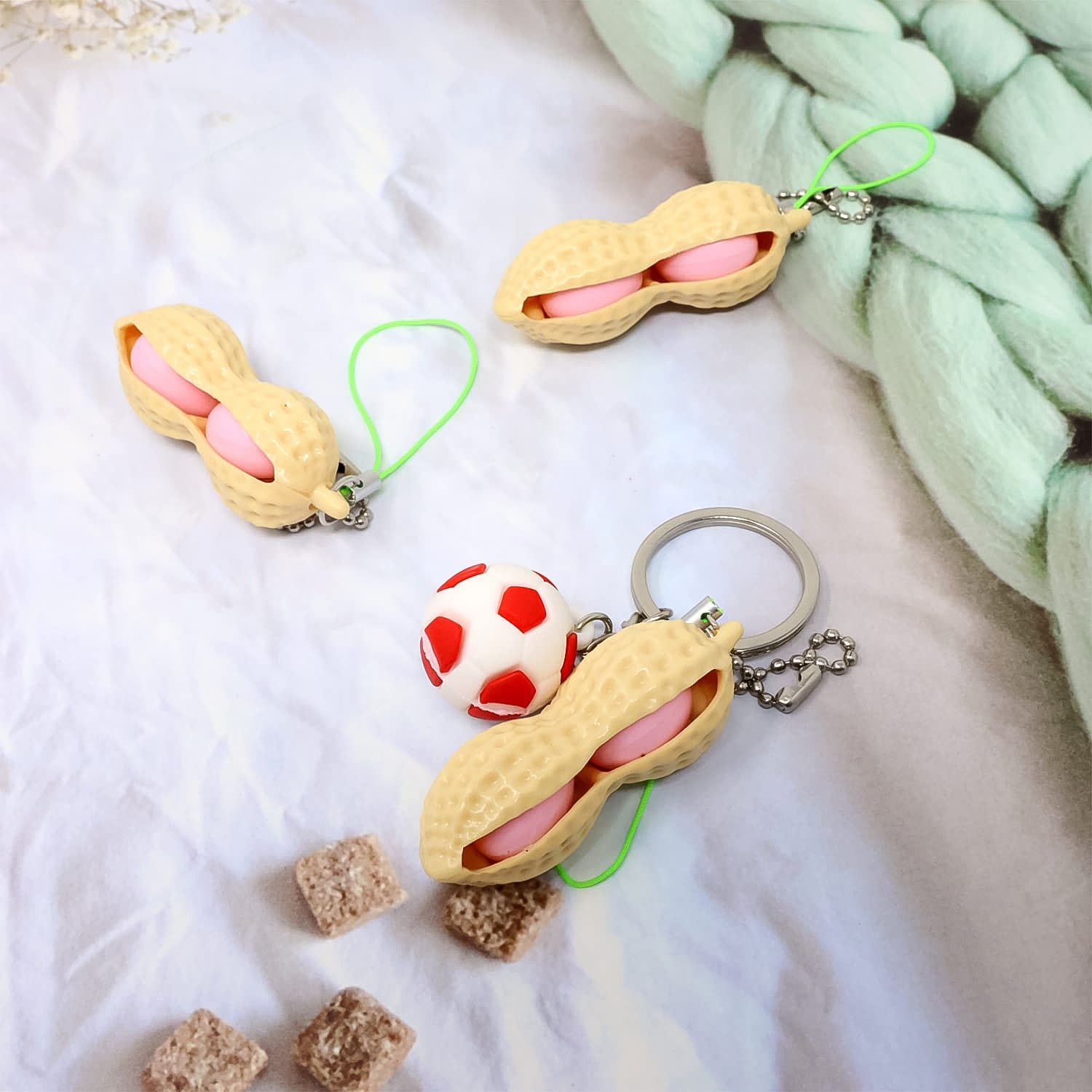 Peanut Popper Fidget Toy, Fun Peanut Pods Anxiety Stress Relief Toy (1Pc)