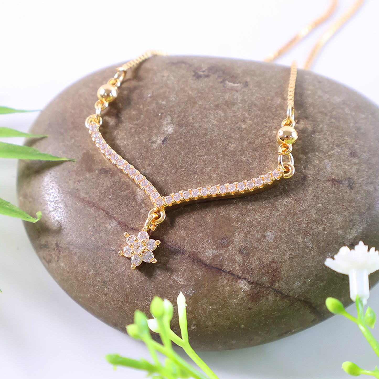 Gold Star Pendant Necklace for Women