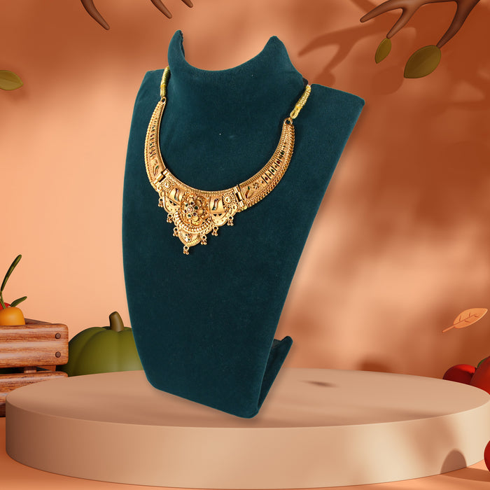 Stunning Gold-Plated Necklace Set