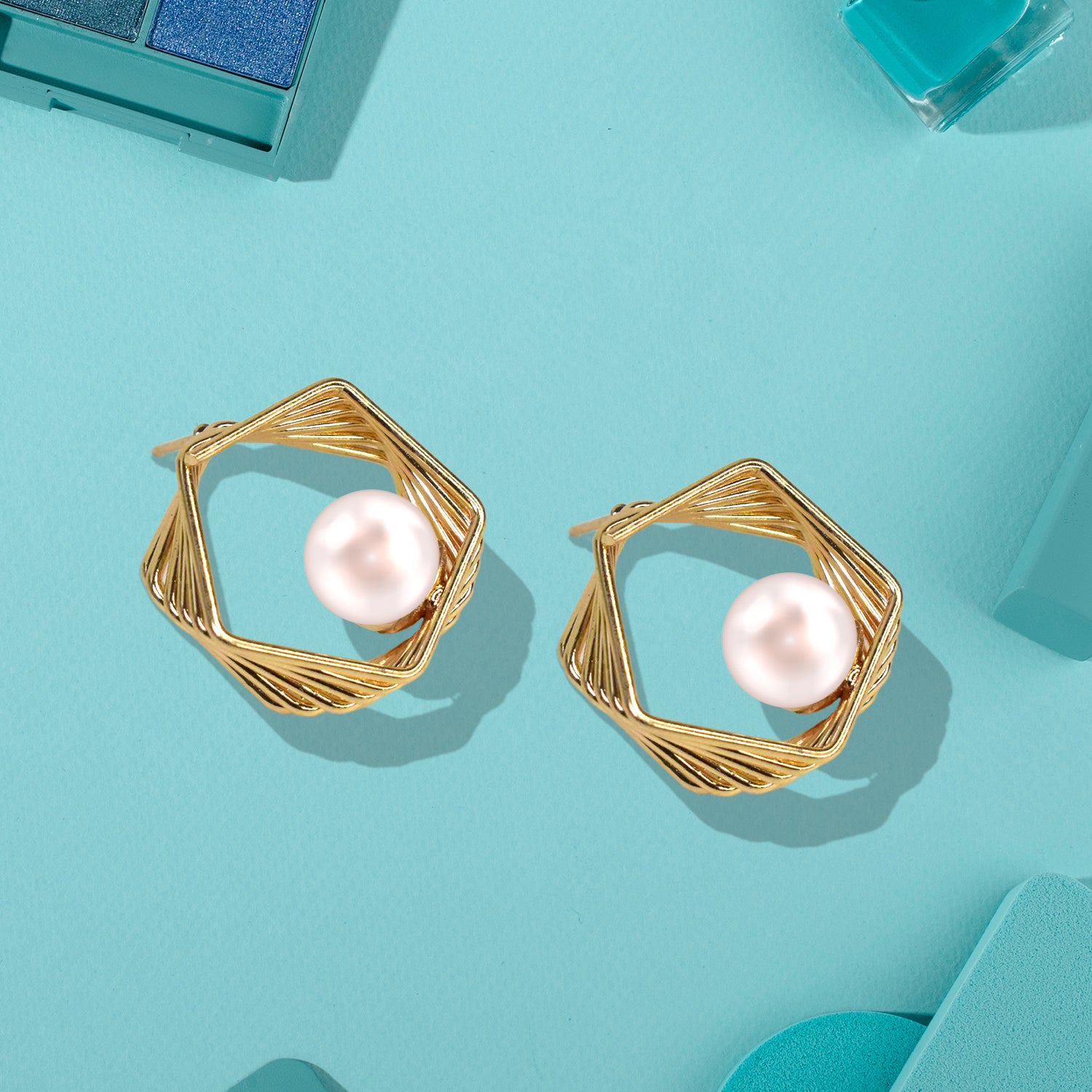 Sleek & Stylish Earrings – Perfect for Every Occasion