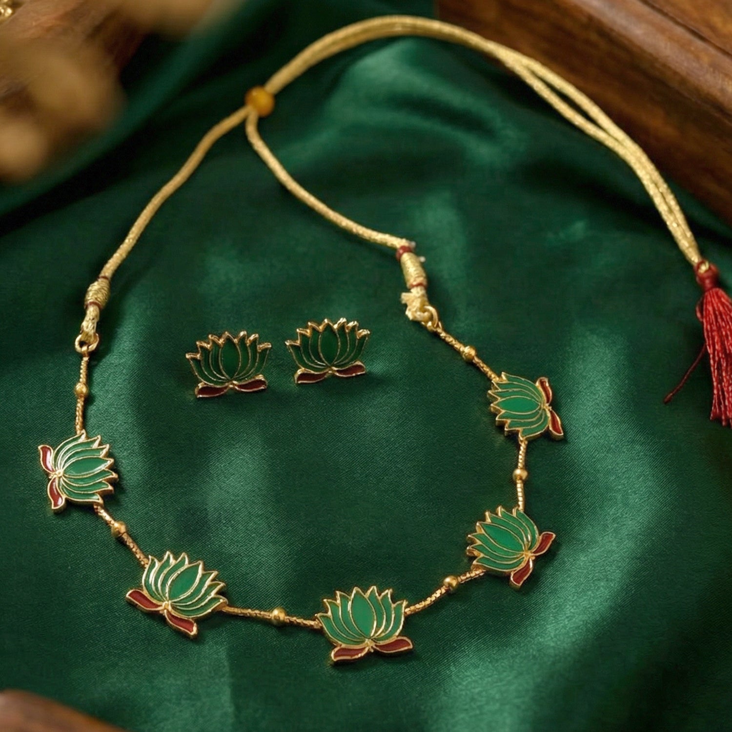 Green Lotus Necklace with Adjustable Thread & Stud Earrings Set