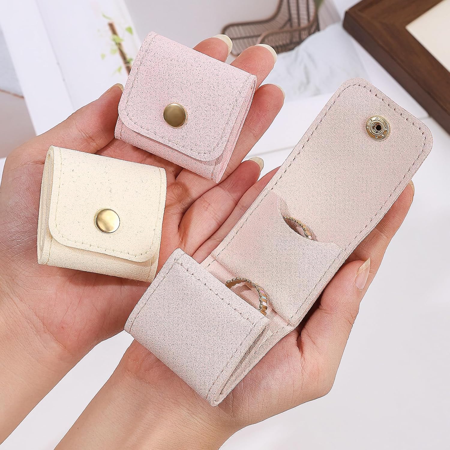 Portable foldable jewelry organizer
