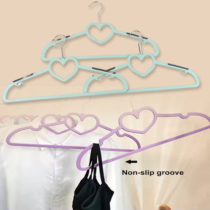 Plastic Clothes Hangers, Slim & Durable Space-Saving Hangers (3 Ps)