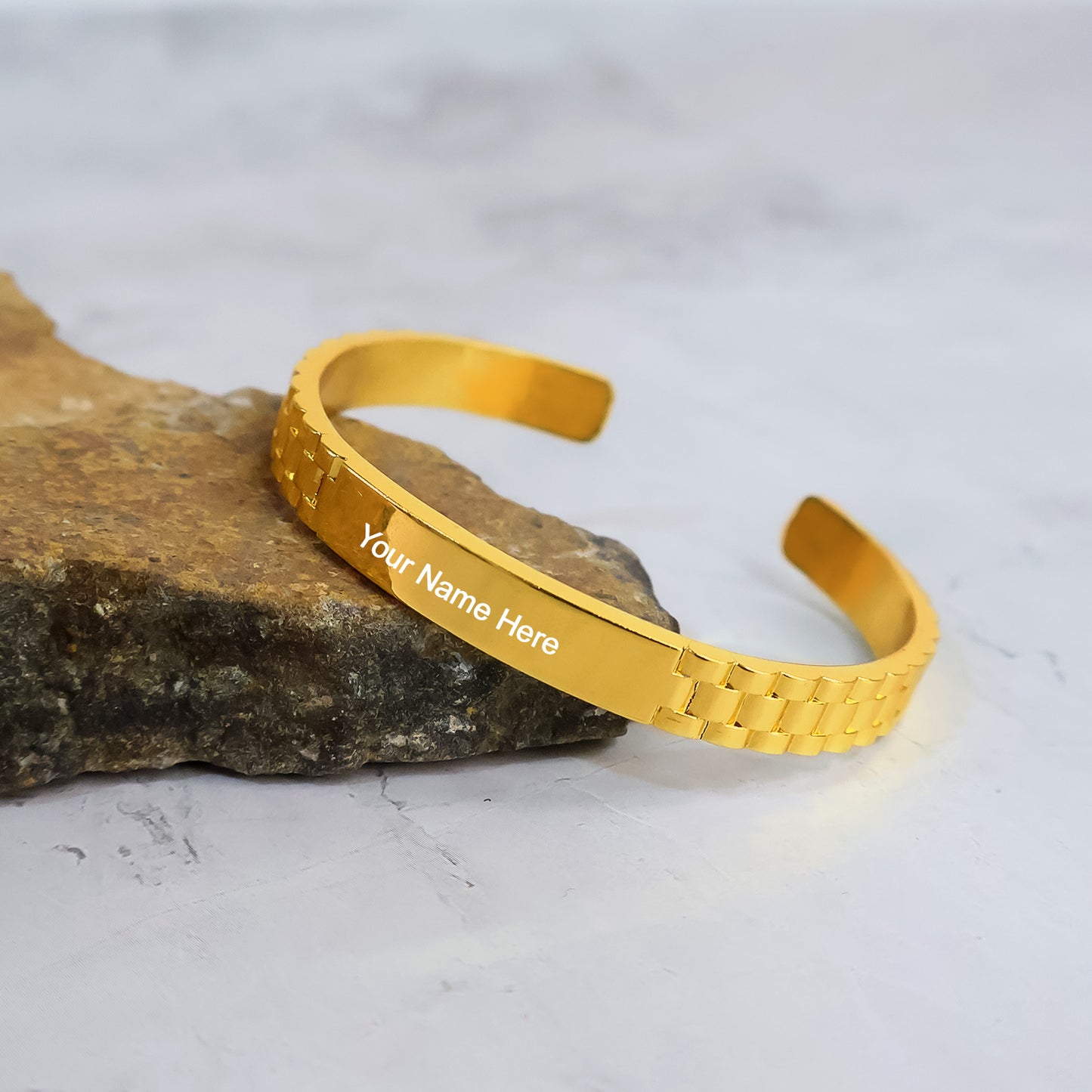 Custom Engraved Gold-Plated Bracelet – Personalized Name Print Adjustable Cuff for Men & Women