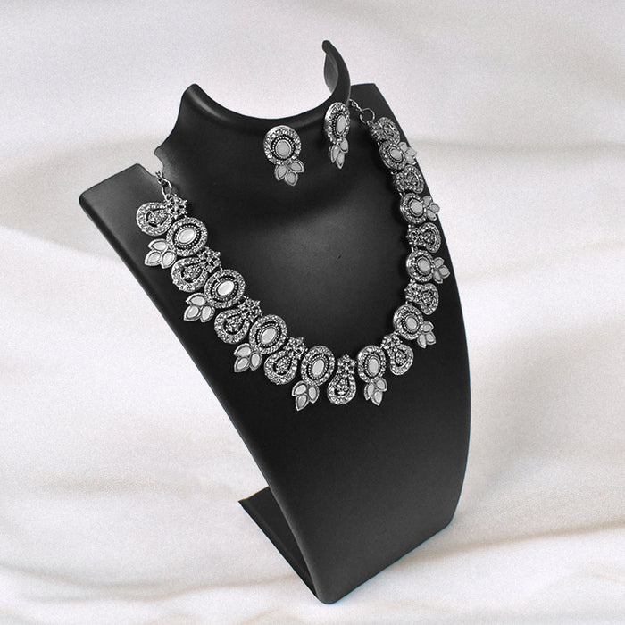 Elegant Diamond Necklace Set