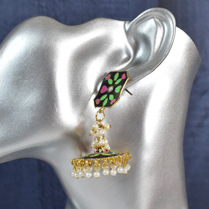 Fashion-Forward Jumka Earrings with Contemporary Elegance