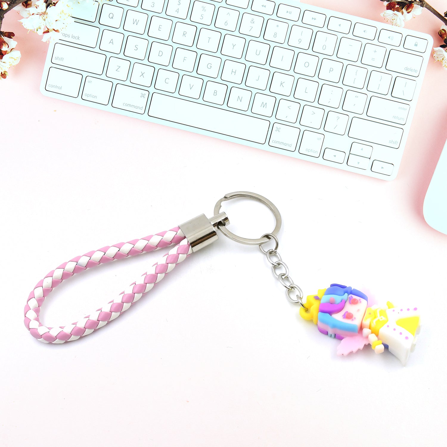 Cute Keychain With Card Gift - Keychain Accessories Key Chain Backpack Charms Car Keys Keychain for Kids Girls, Unicorn Toy and Charm Key- Chain for Bag  / Door Key- Ring / car Key- Ring / Party Favor (Mix Color & Design 1 Pc )