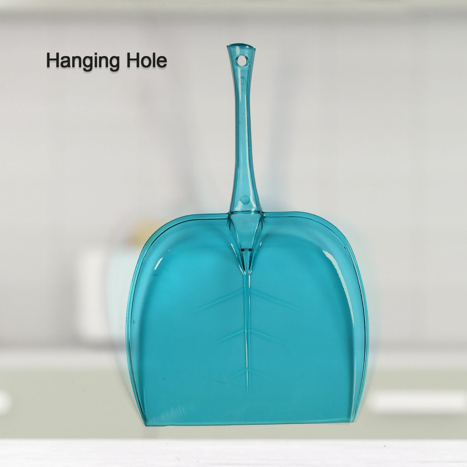 Plastic dustpan easy to wash