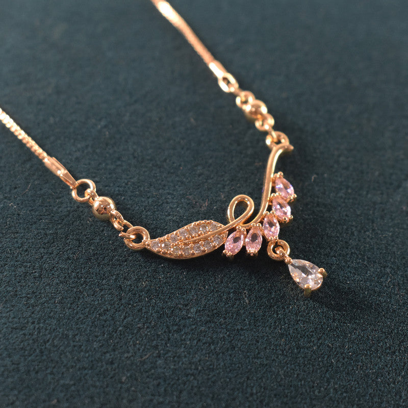 Stylish Leaf Design Pendant Necklace for Women