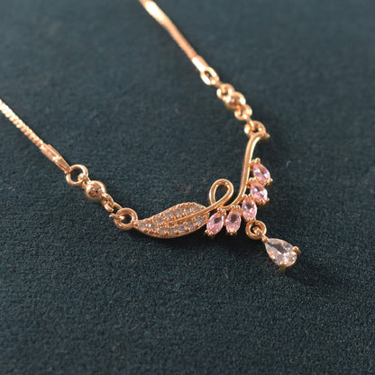 Stylish Leaf Design Pendant Necklace for Women