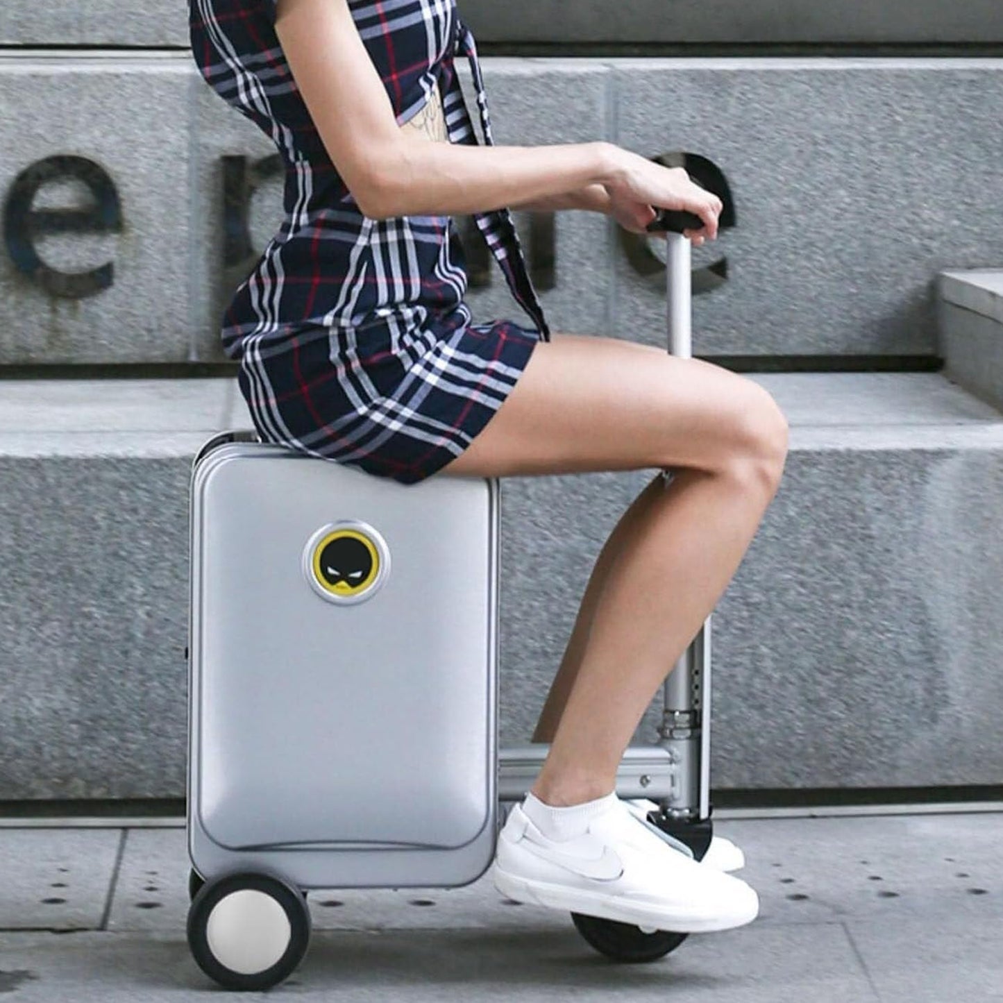 Electric suitcase smart driving luggage electric suitcase scooter with removable battery speed (1 Pc)