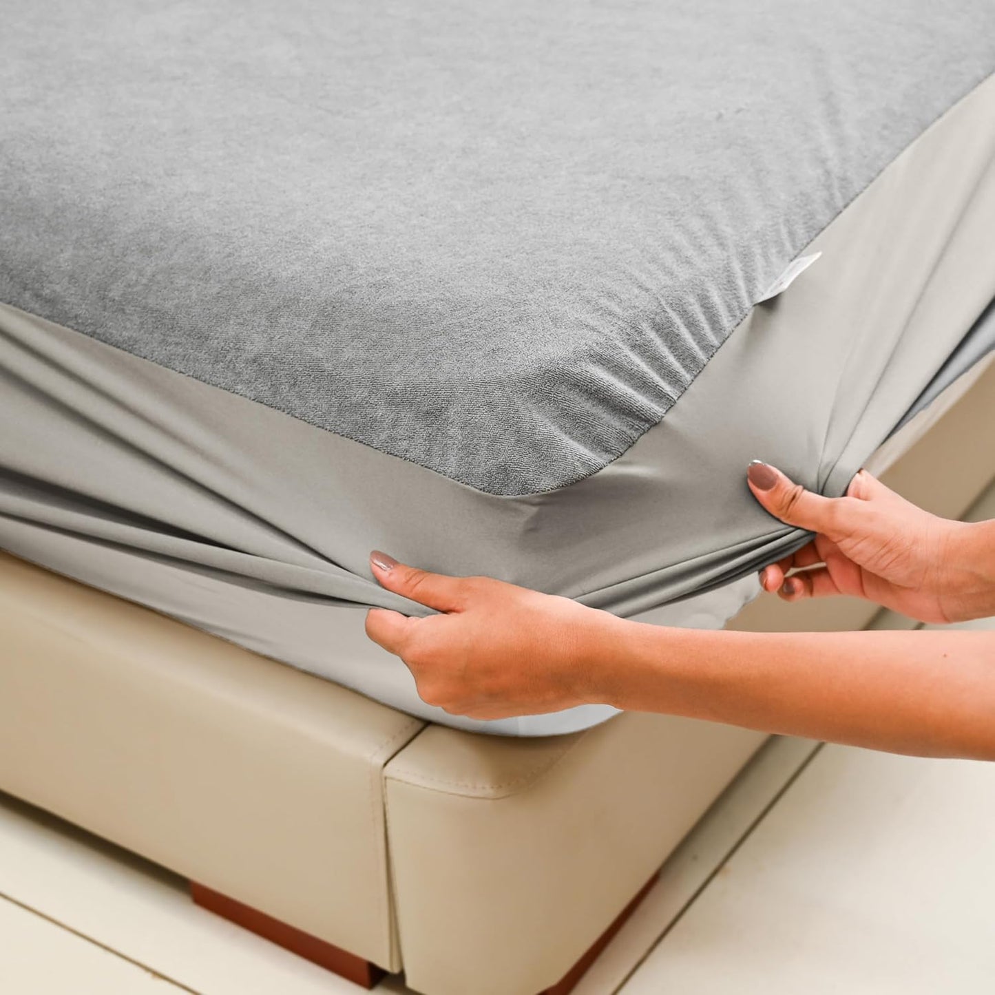 Waterproof Mattress Protector – Soft & Washable Bed Cover with Elastic Fit (Grey)