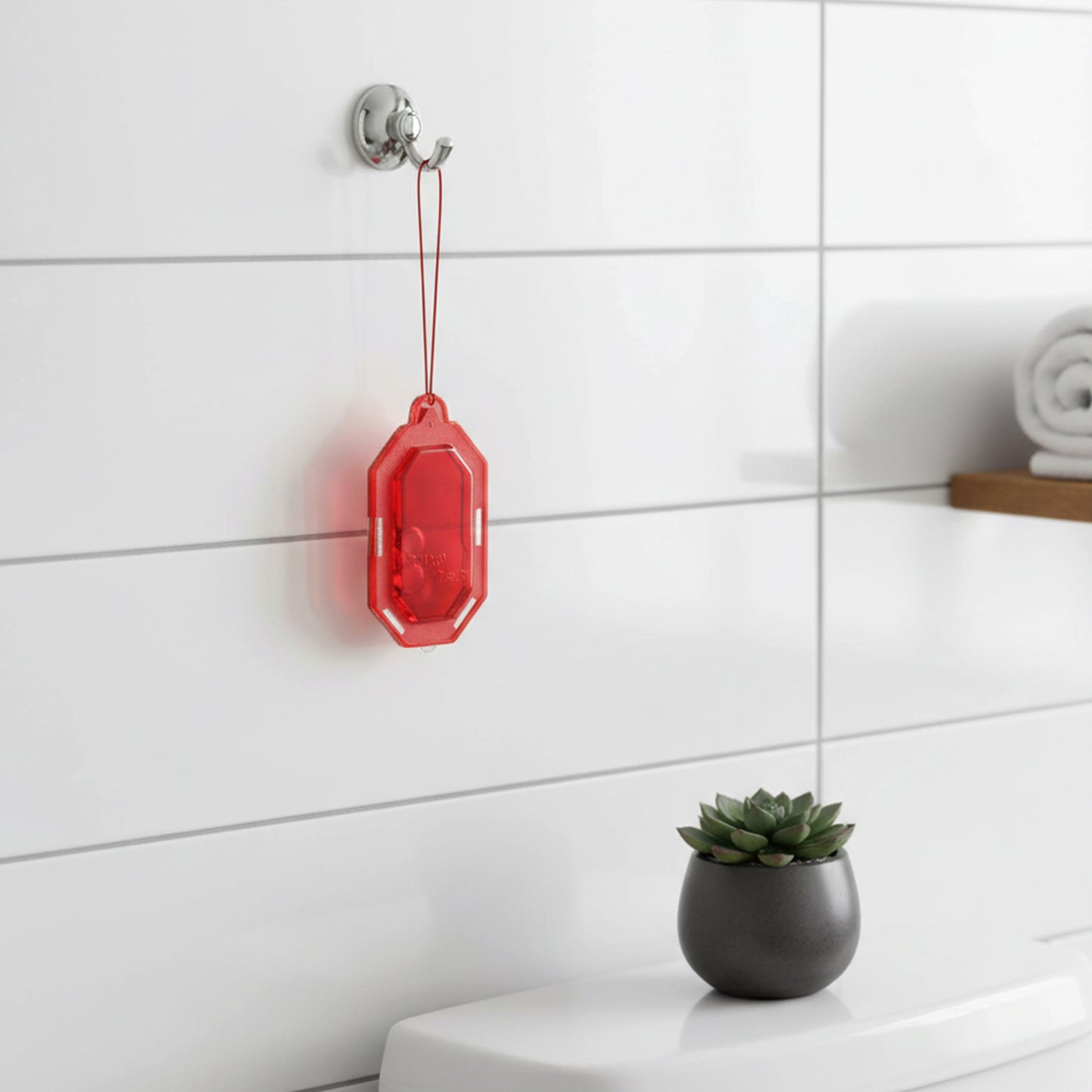 Hanging Apple Berry gel air freshener front view