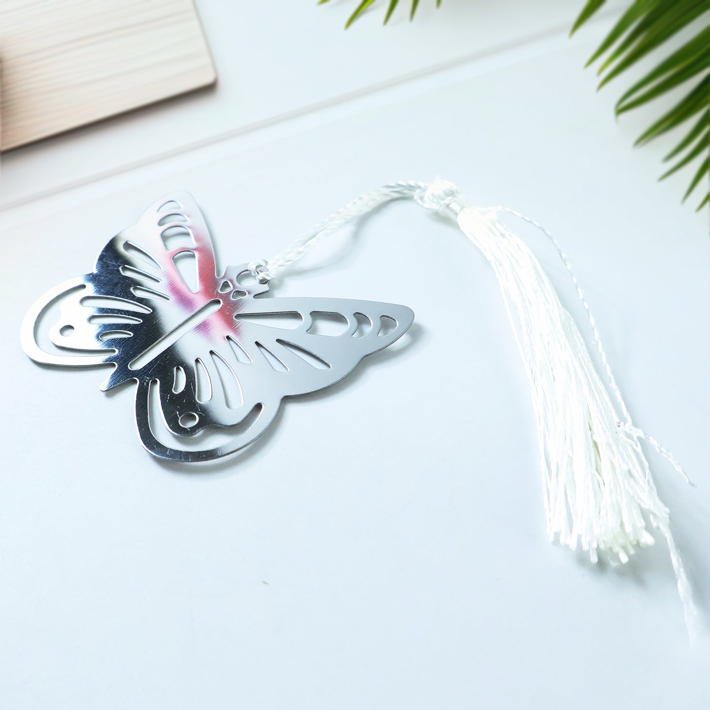 Elegant Butterfly Design Metal Bookmark (1 Pc)