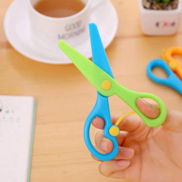 School Smart V-Shape Training Scissors, Blunt Tip, 5 Inches, Yellow