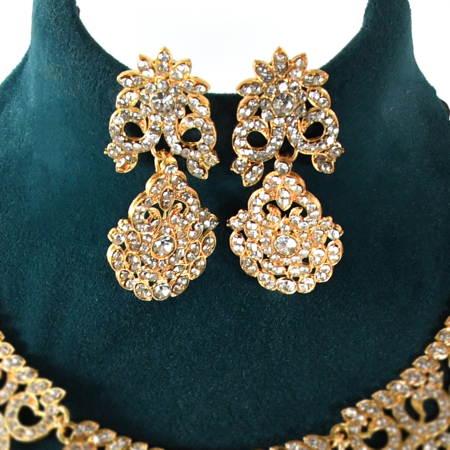 Exquisite Diamond Rani Haar - A Regal Touch of Elegance