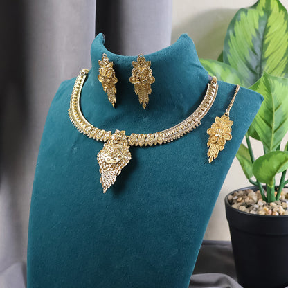 Luxurious Gold-Plated Crescent Necklace Set with Traditional Floral Craftsmanship