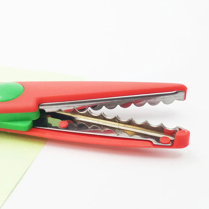 9076 Art & Craft Zig Zag Paper Shaper Scissor / Fancy Scissor For Crafting, Scrapbooking Birthday Return Gift Item For Kids Scissors for DIY Photo Album Handmade Design Decorative (1 Pc )