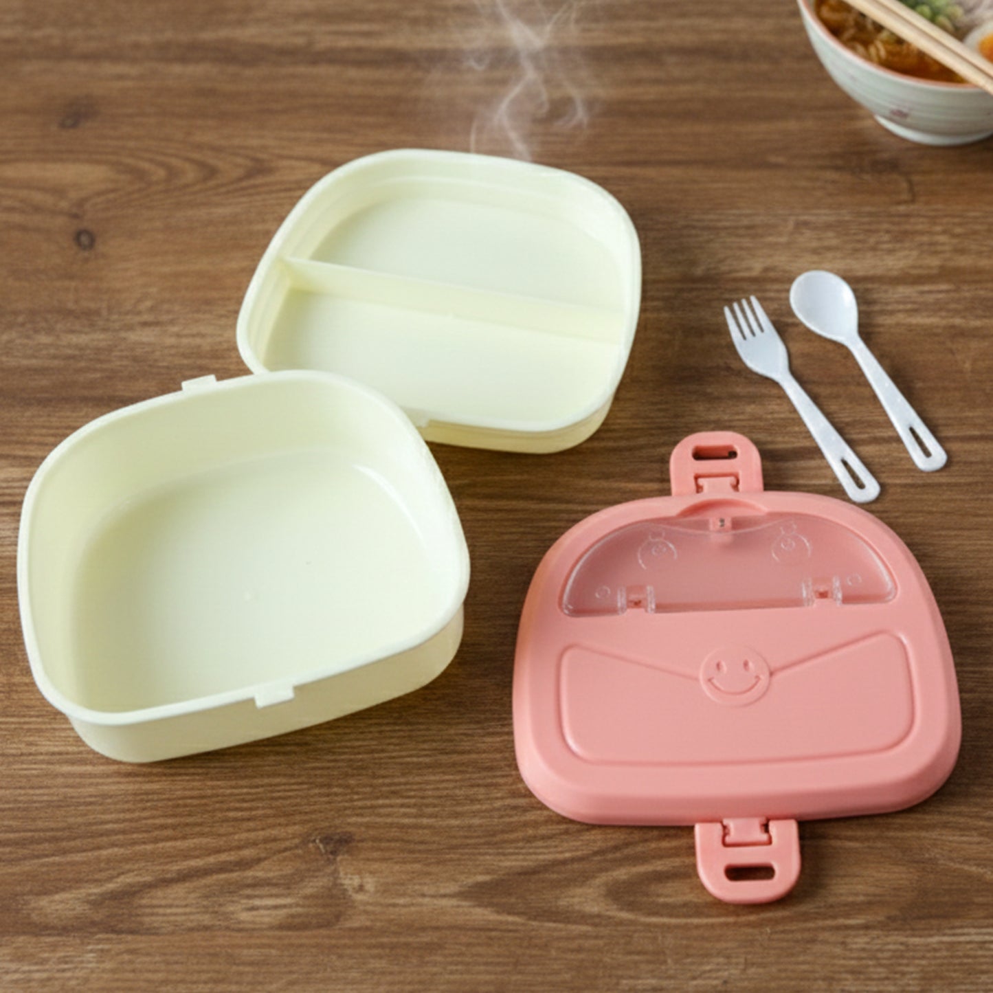Lunch box set showing bottle and compartments