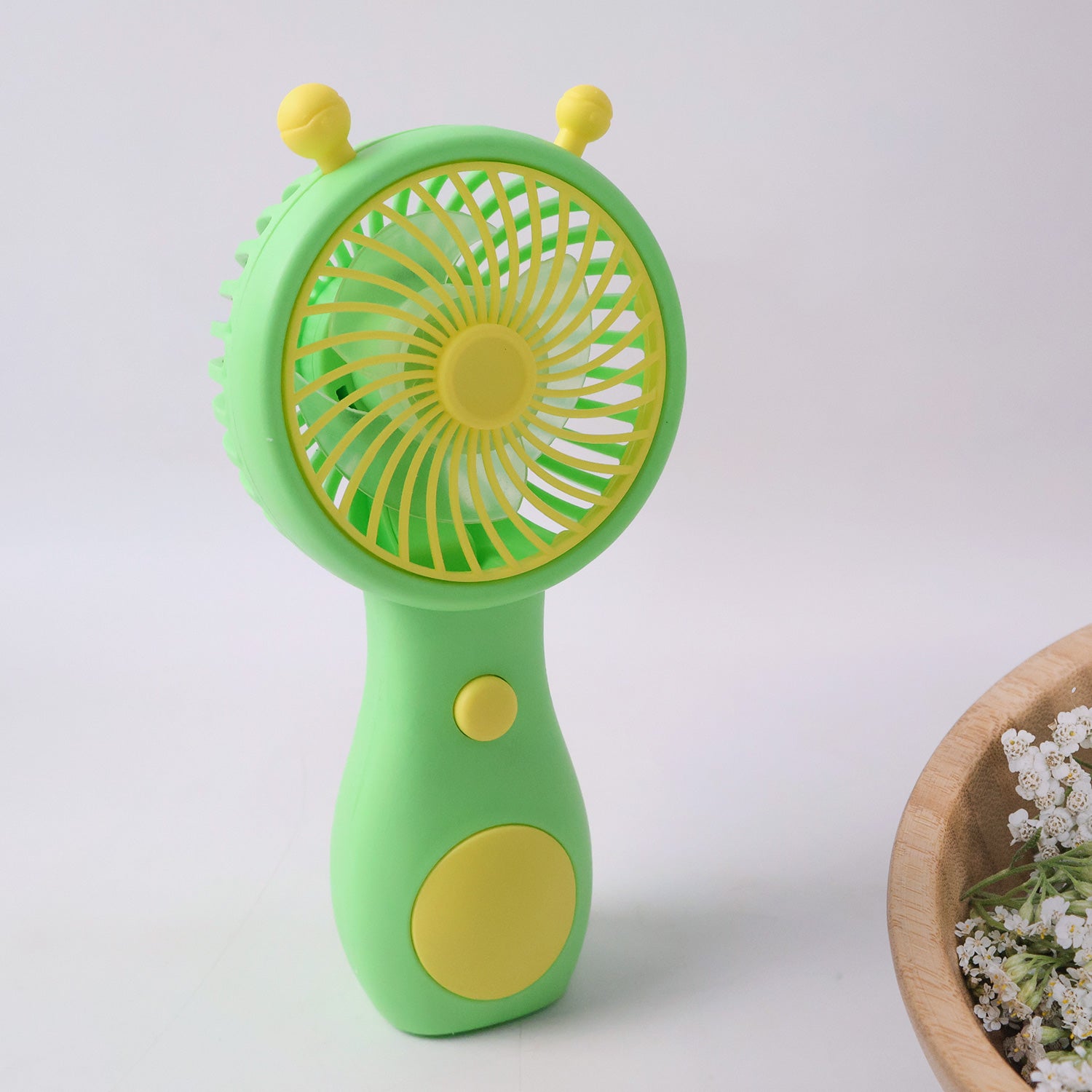 Cute Cartoon Style Rechargeable Mini Handheld Fan (1 Pc)