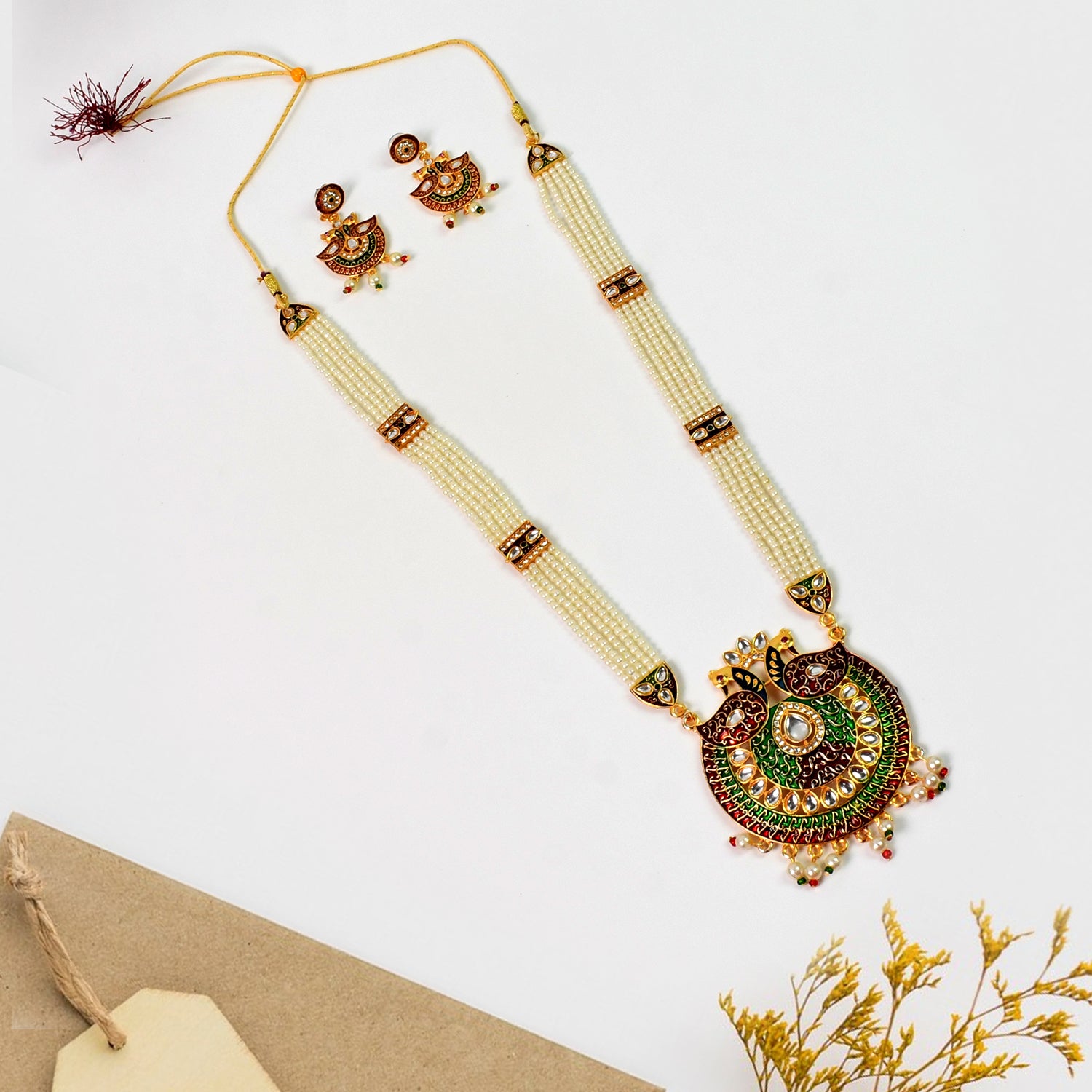 Graceful Rani Moti Har – A Touch of Royalty