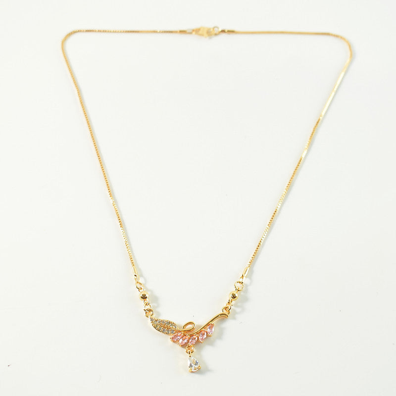 Stylish Leaf Design Pendant Necklace for Women