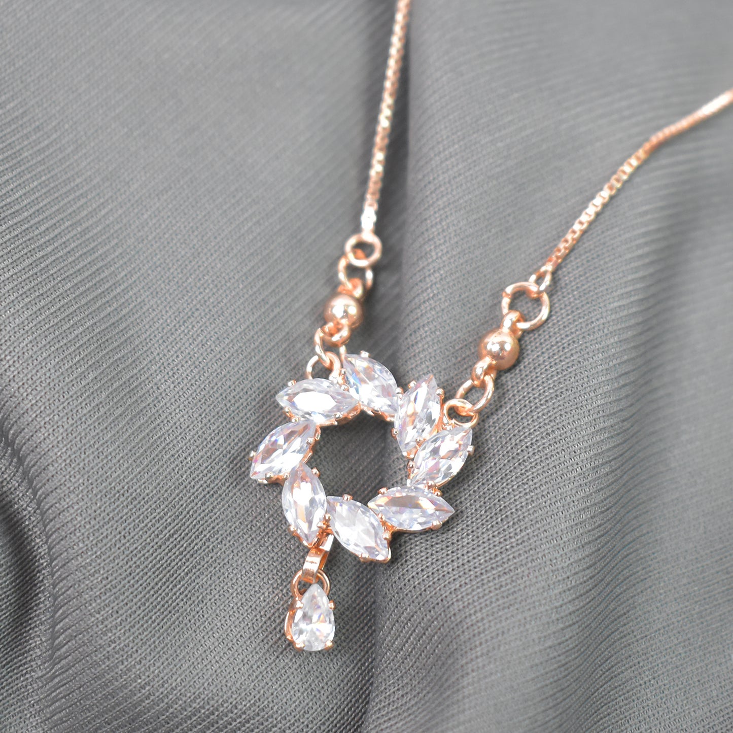 Rose Gold Wreath Necklace