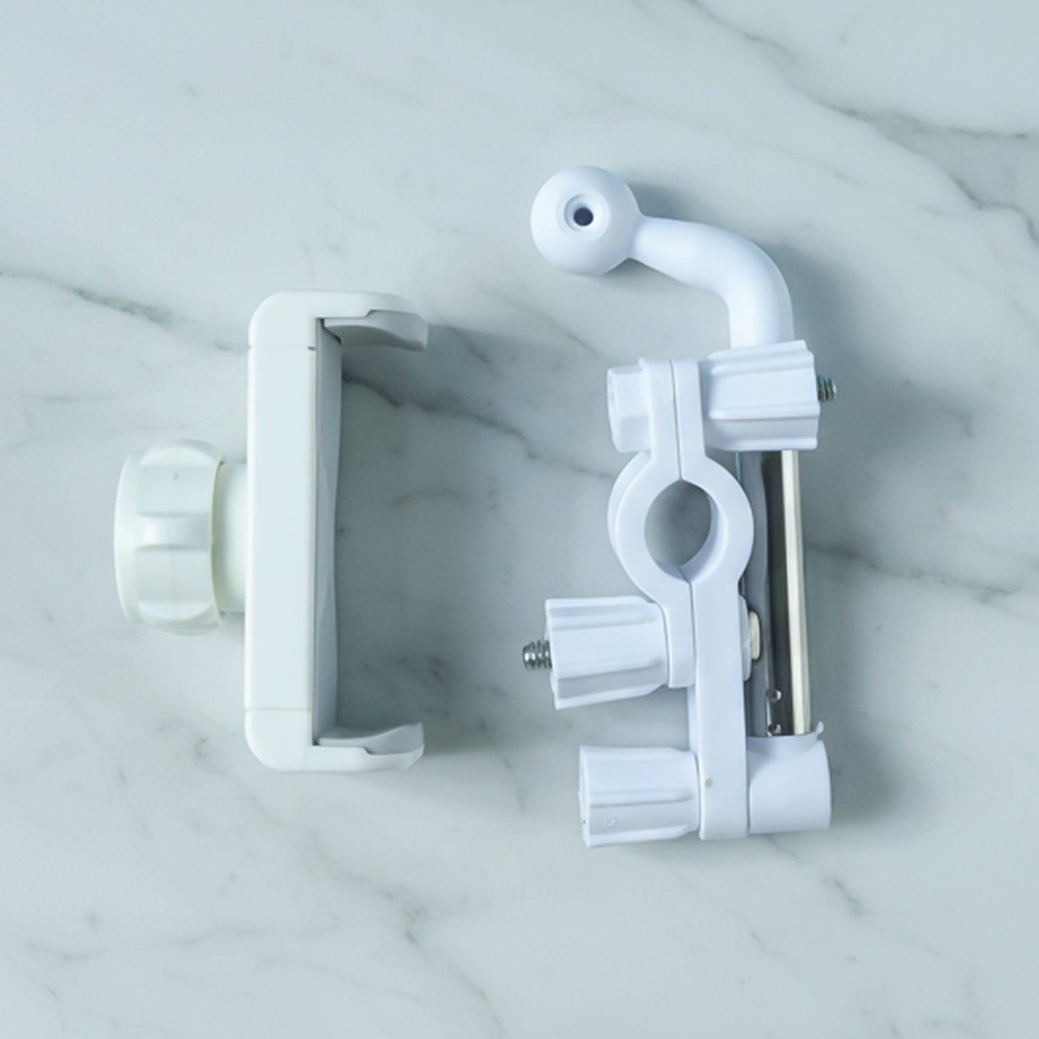 Rotating mobile car mount close-up
