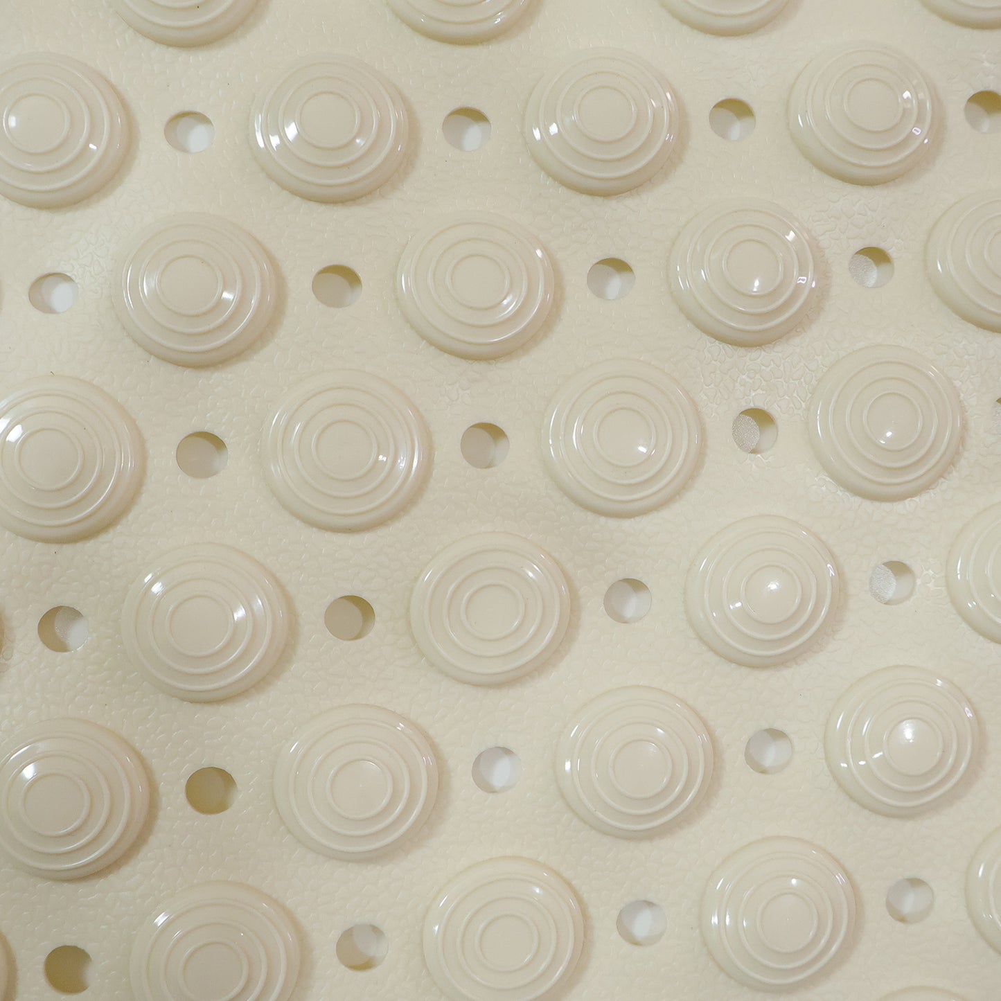 Flexible anti-slip bath mat foldable design
