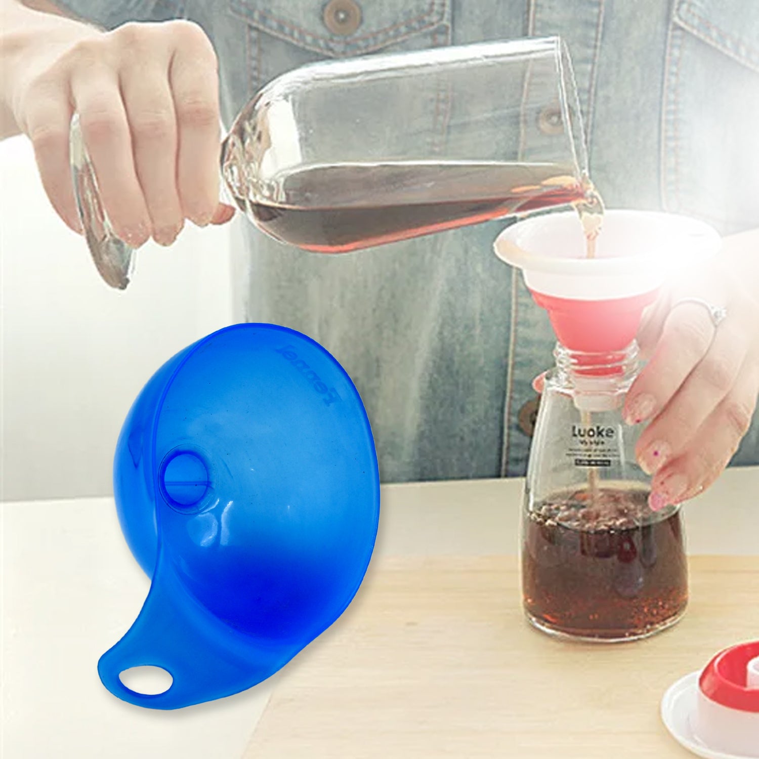 Plastic Funnel for Pouring Oil Sauce Water Juice Cooking Small Food Grains  1 Pc