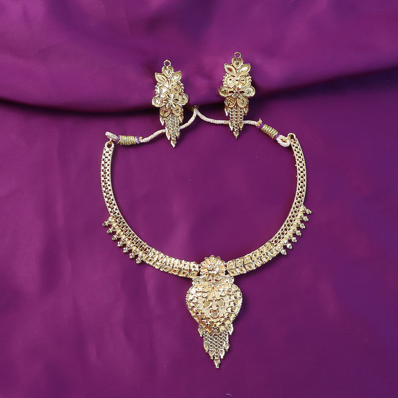 Royal Heritage Leaf Choker Necklace Set – Stunning Traditional Design for Festive & Wedding Wear