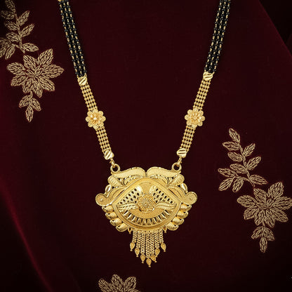 Premium Bridal Mangalsutra Set with Grand Pendant – Trending Traditional Wedding Jewellery