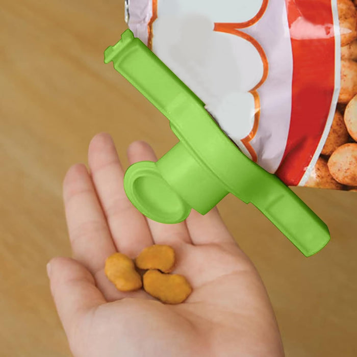 Food Storage Sealing Clip Solid Color Seal Pour Bag Clip Snack Bag Clip Food Bag Sealing Clip Sealing Clamp with Cap Kitchen Chip Bag Clips (1 Pc)