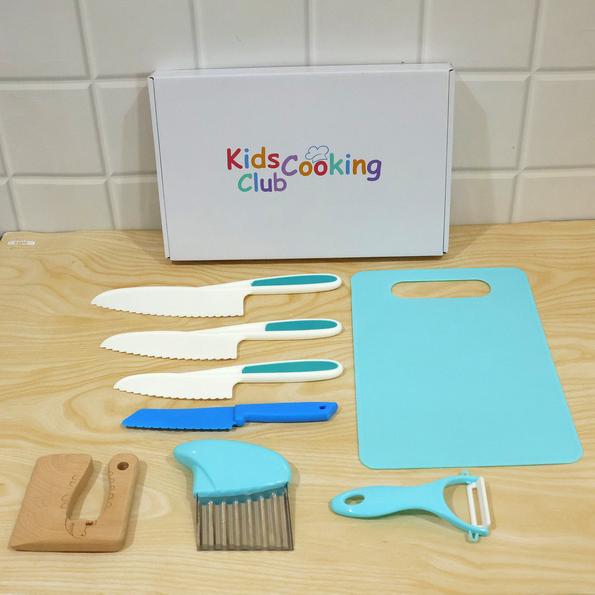 Kids Kitchen Set with Knives, Board, Peeler and Crinkle Cutter (8 In 1)
