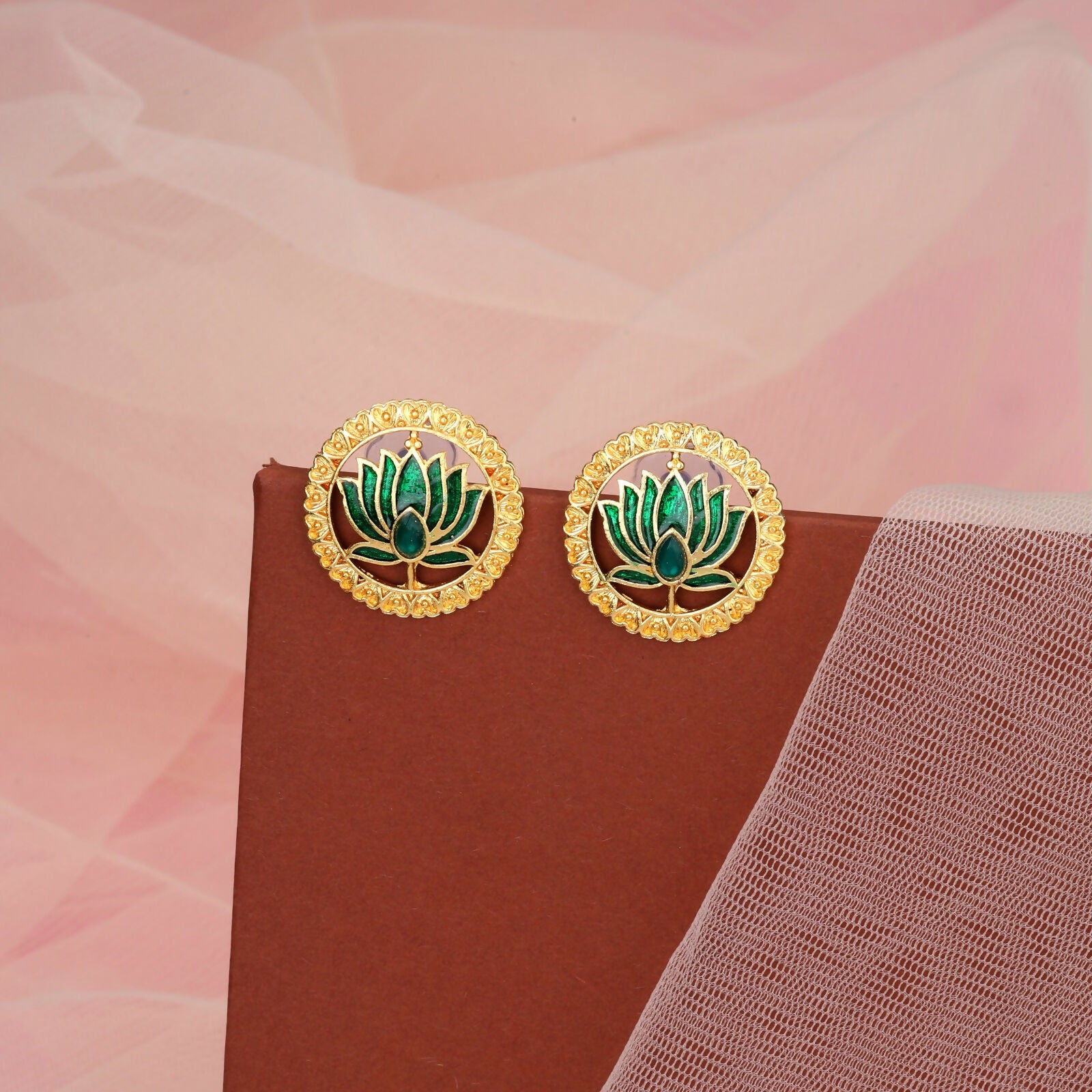 Heavy R Gold-Tone Traditional Filigree Choker Set