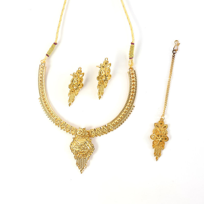 Luxurious Gold-Plated Crescent Necklace Set with Traditional Floral Craftsmanship