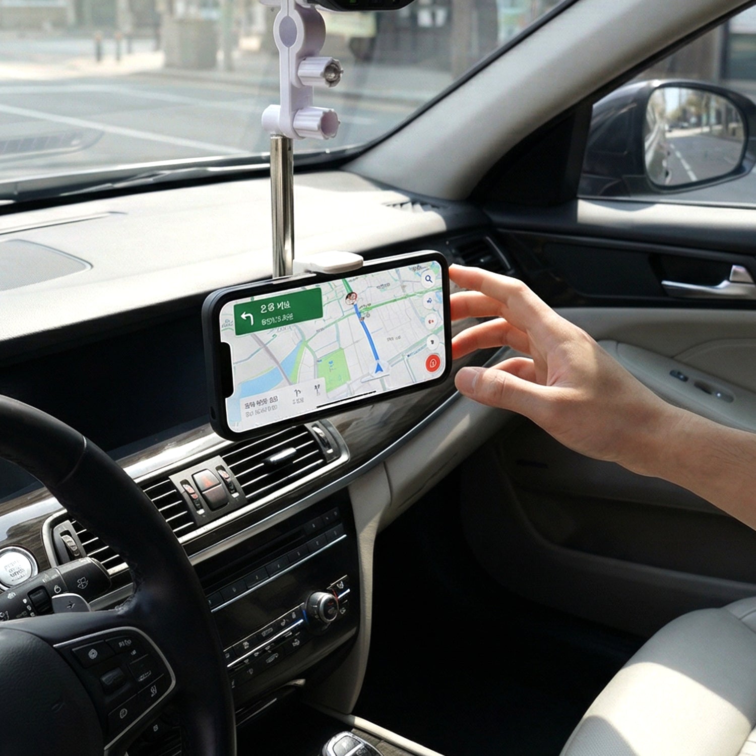 Phone stand in vehicle