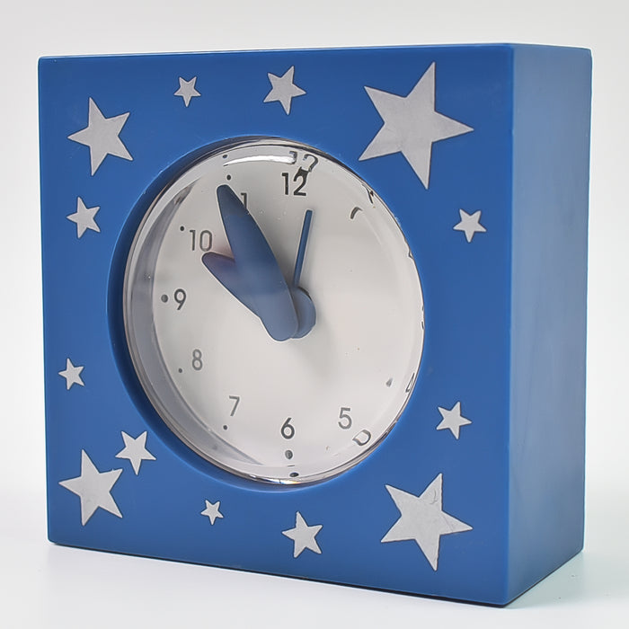 Classic Alarm Clock – A Functional Piece for Your Desk or Nightstand (1 Pc)