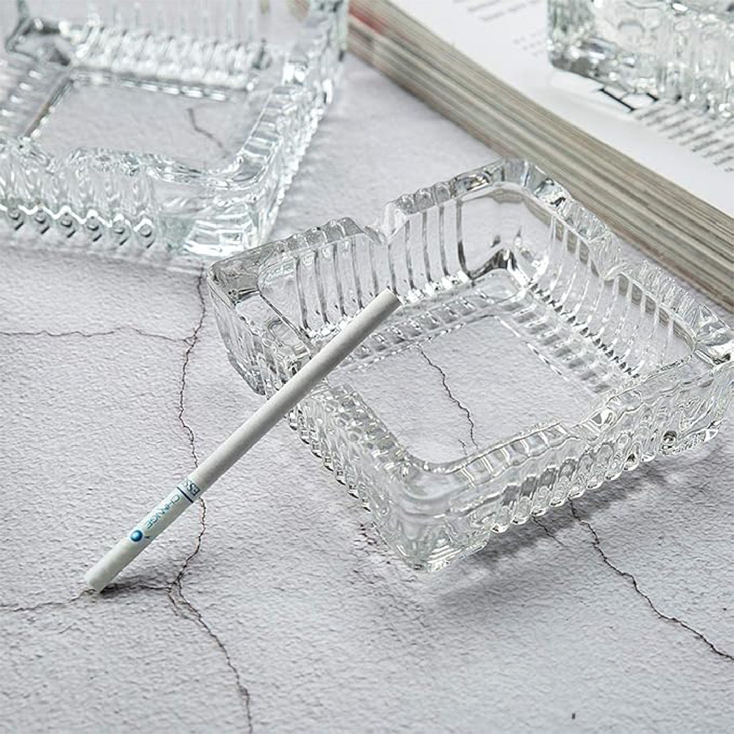 Square Glass Misti Crystal Quality Cigar Cigarette Ashtray Round Tabletop for Home Office Indoor Outdoor Home Decor