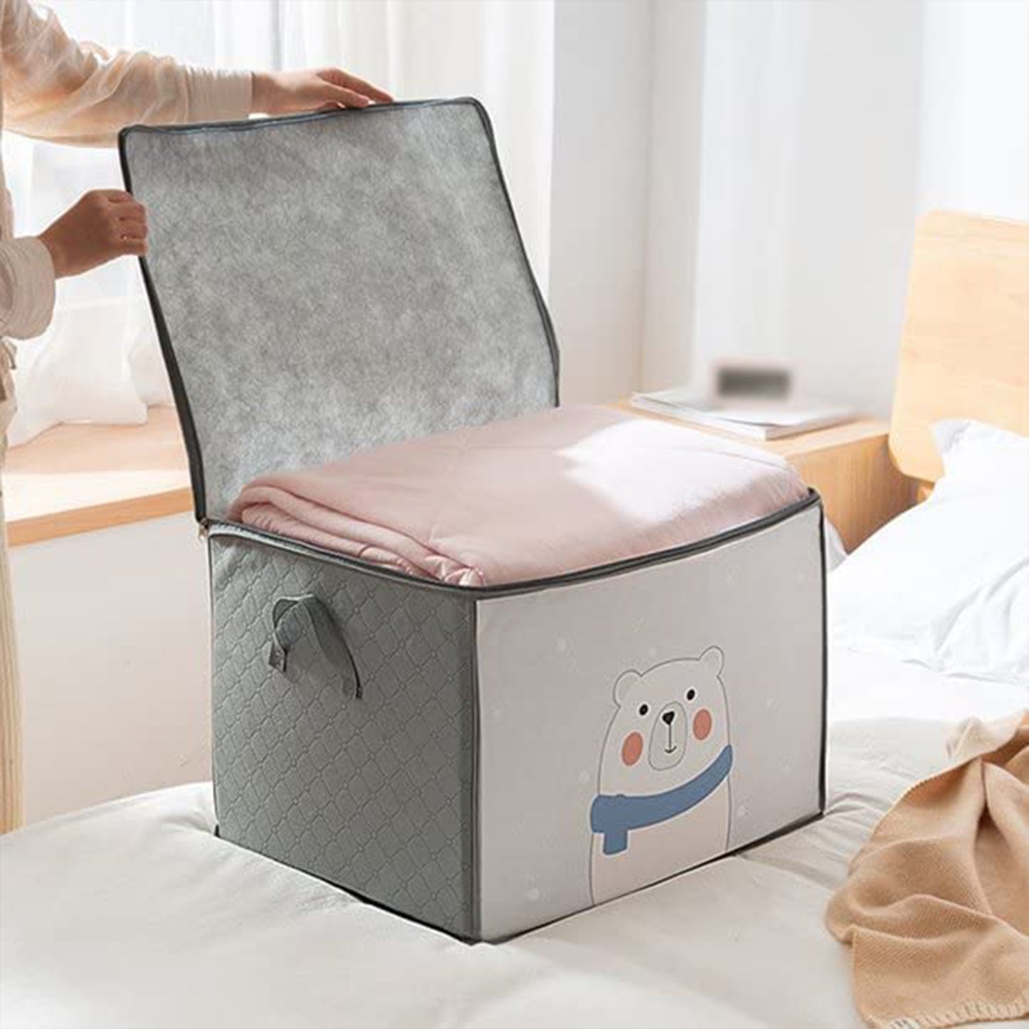 Clothes Storage Bag with Zipper & Handles