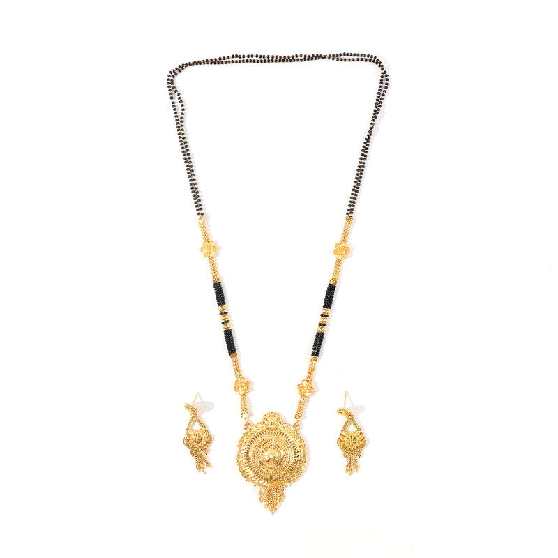 Classic Round Pendant Mangalsutra Set – Elegant Traditional Design with Matching Earrings